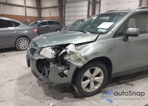 2015 Subaru Forester 2.5I Premium из США, поврежденный, VIN JF2SJADC1FH480061